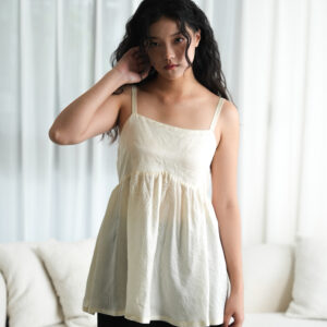 冰絲皺細肩帶背鏤剪裁傘擺上衣    Silky Crinkle Backless Top